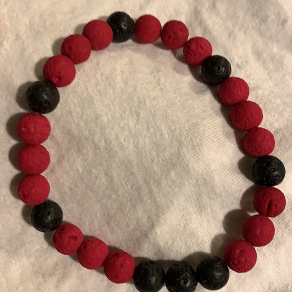 Lava beads bracelet - Picture 3 of 4